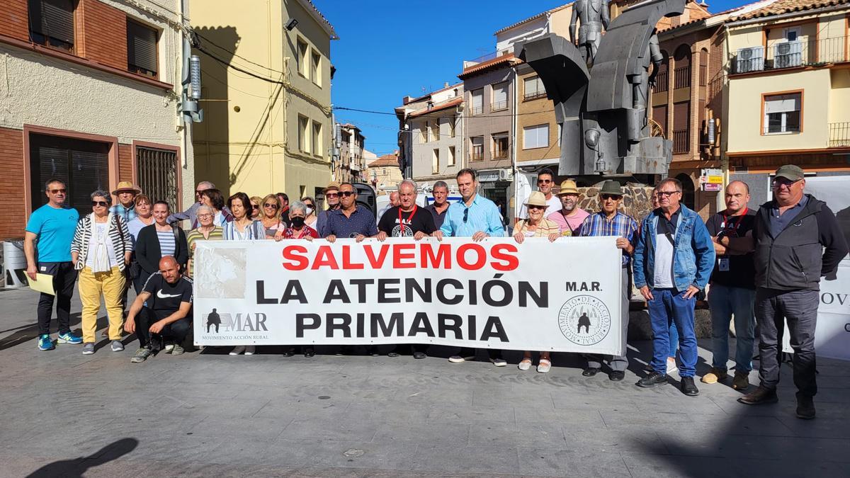 Concentración de MAR en la plaza del Regallo de Andorra, este martes.