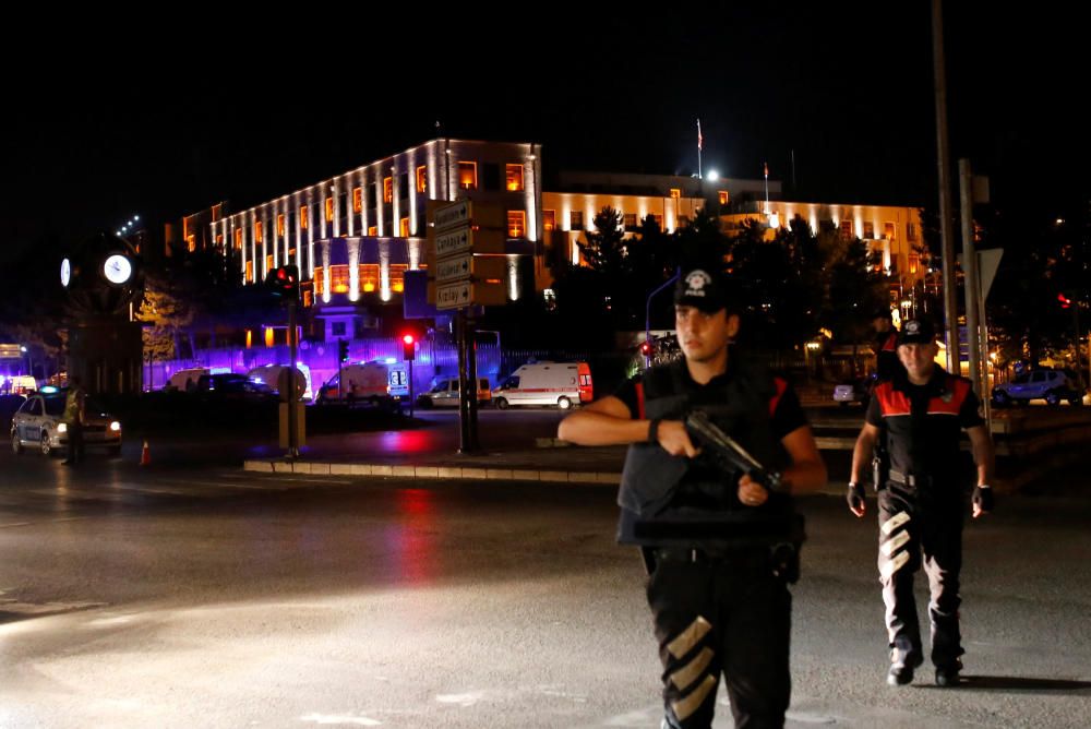 Soldats de l'exèrcit turc a Ankara