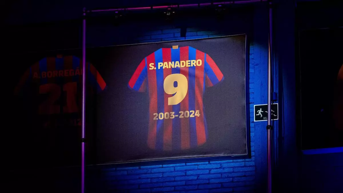 El '9' de Sergi Panadero ya cuelga en el Palau para la eternidad