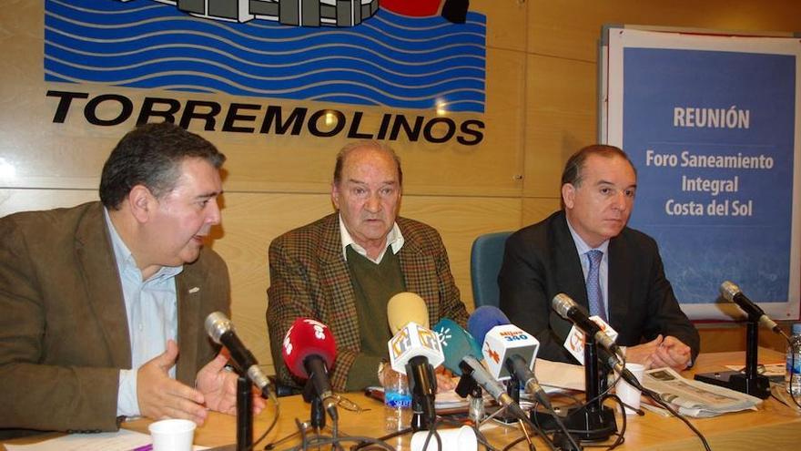 Mario Bravo, Salvador Vilches y Francisco Delgado Bonilla en Foro Saneamiento Costa del Sol Palacio de Congresos Torremolinos