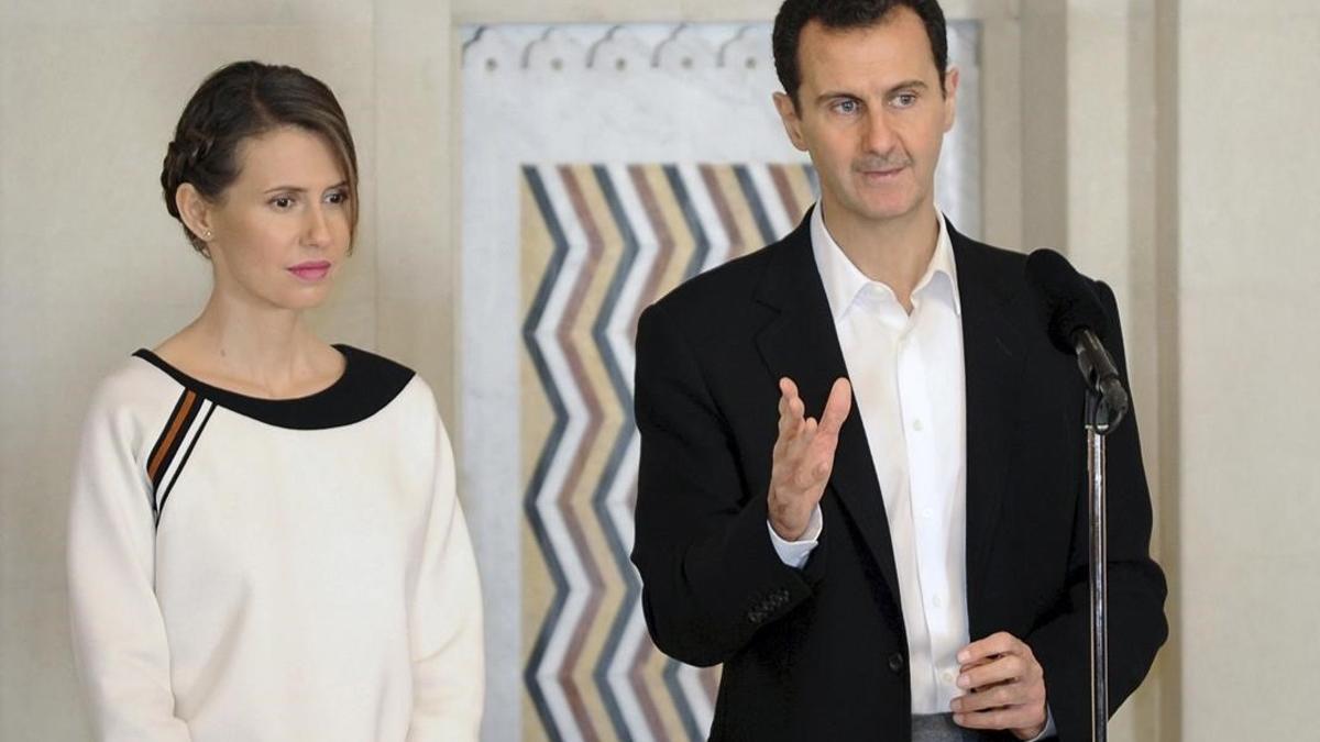 Asma al Asad, junto a su esposo, Bashar.
