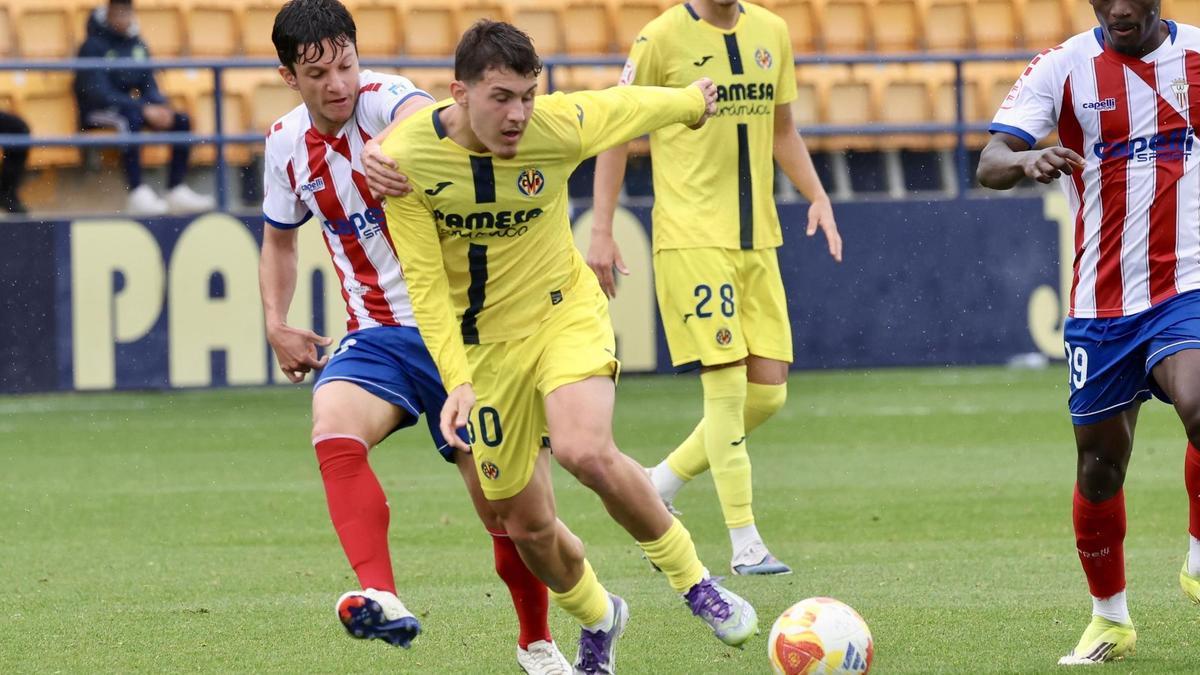Albert García es el delantero más en forma del Villarreal B durante esta pretemporada.