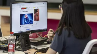 Los alicantinos, los que más recurren al doctor Google para el autodiagnóstico
