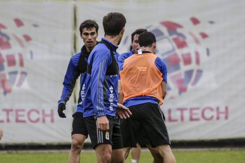 Tensión en el entrenamiento del Real Oviedo