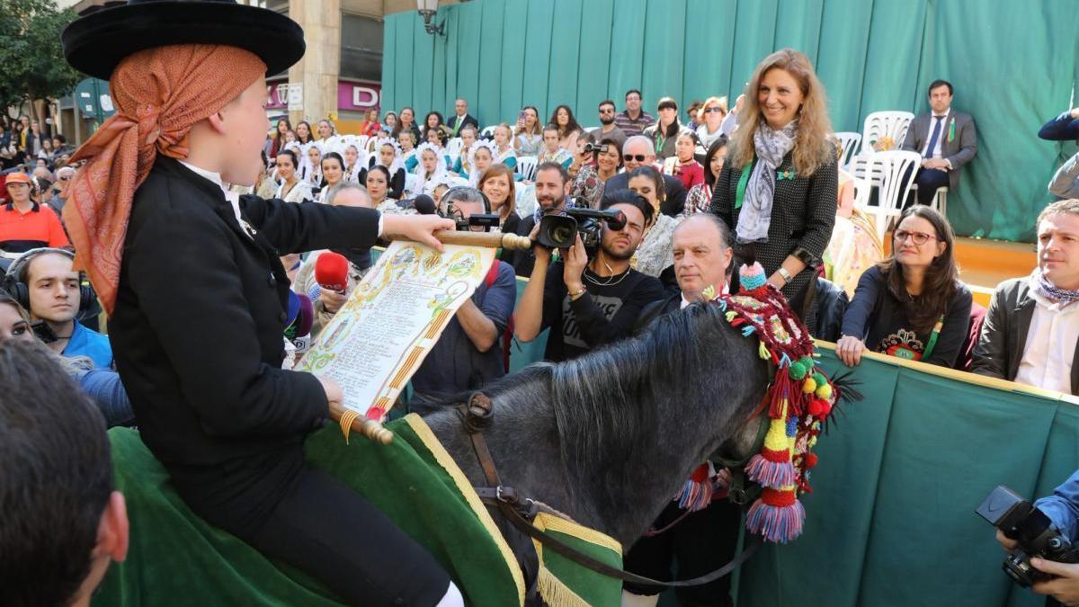 Los padres y el ‘món de la festa’ apoyan a Marco para que la Magdalena sea lectiva