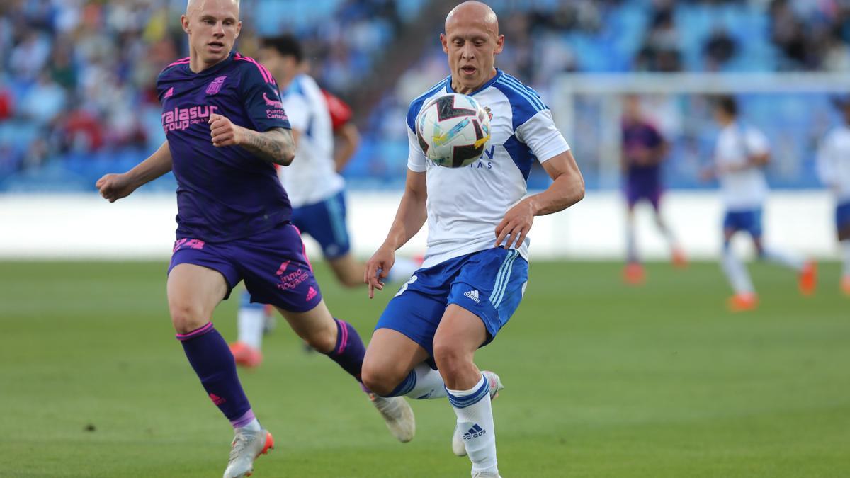 Mollejo, durante el partido de este sábado ante el Cartagena.