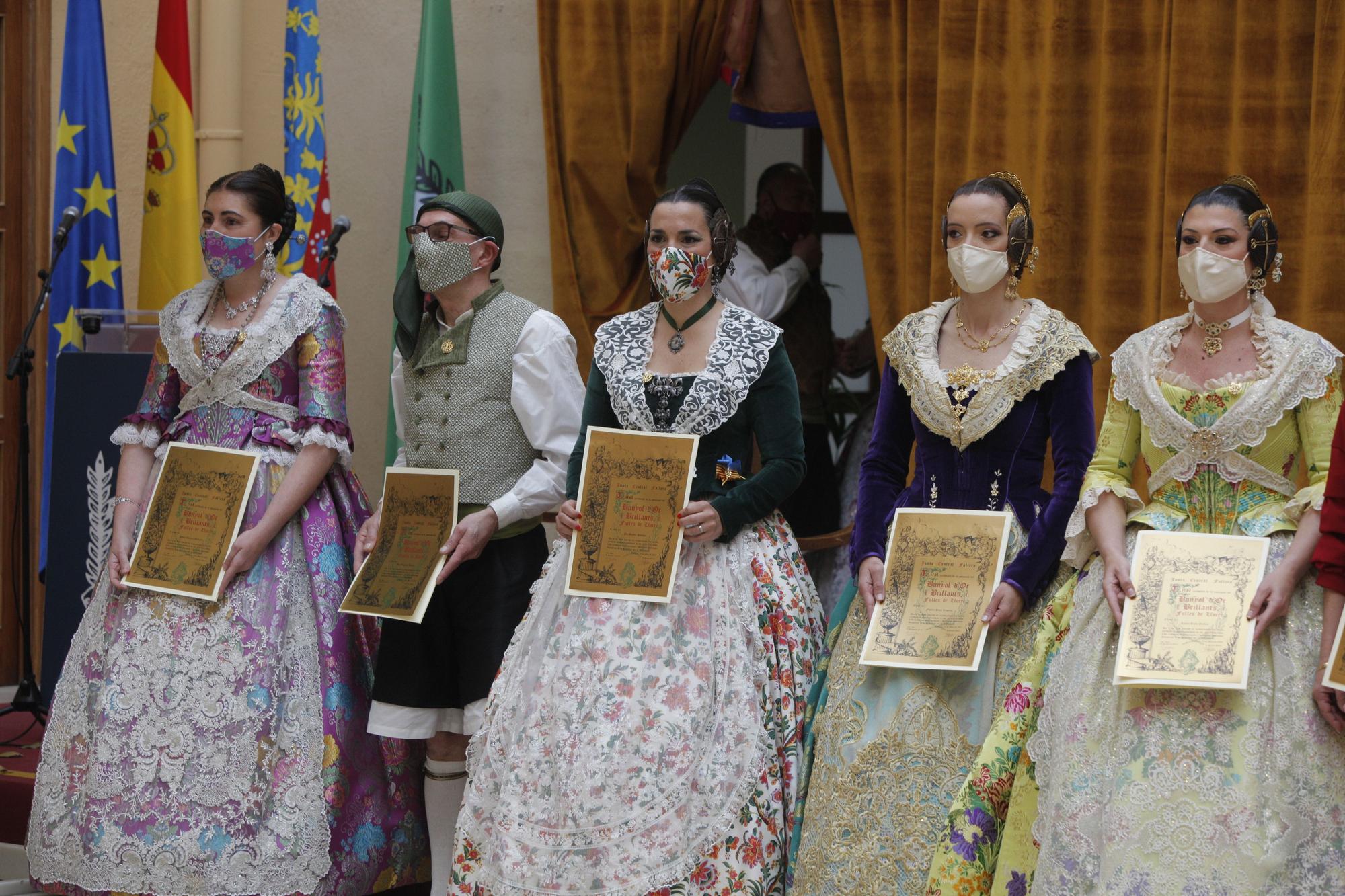 Las dos sesiones de homenaje de "brillants" en las fallas de Jesús