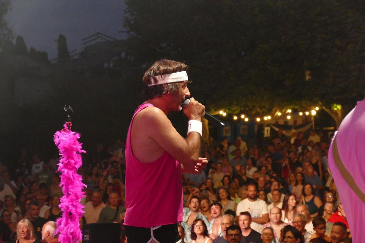 EN IMATGES | L’Orquestra Di-Versiones i Els Catarres captiven milers de persones a la tercera Bertranada Fest