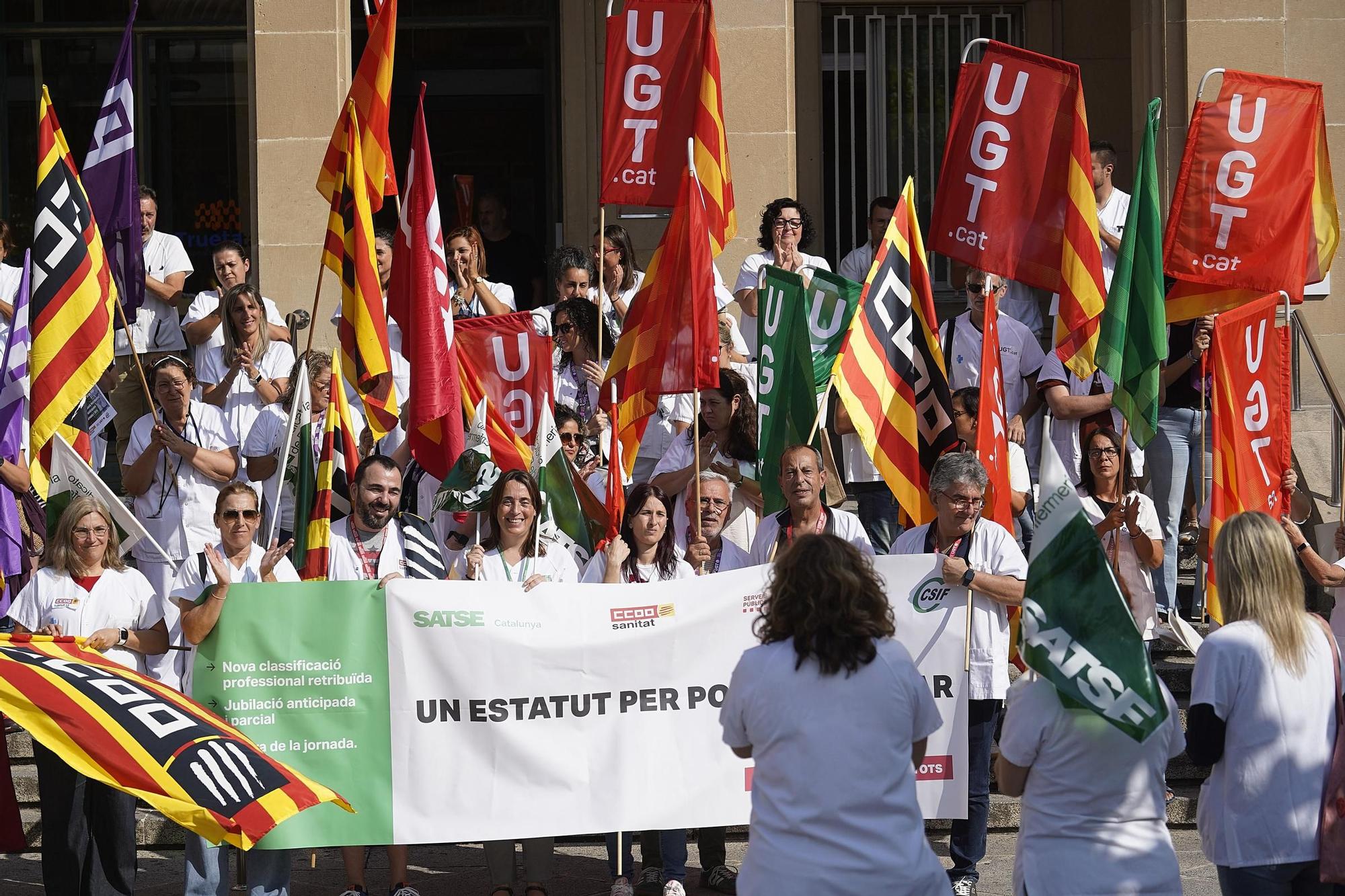 Les fotos de la protesta dels sanitaris gironins per tenir millores laborals