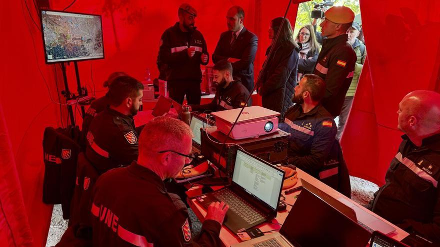 La carpa de la UME del centre de comandament avançat de Torreferrussa, en una imatge de fa dies.