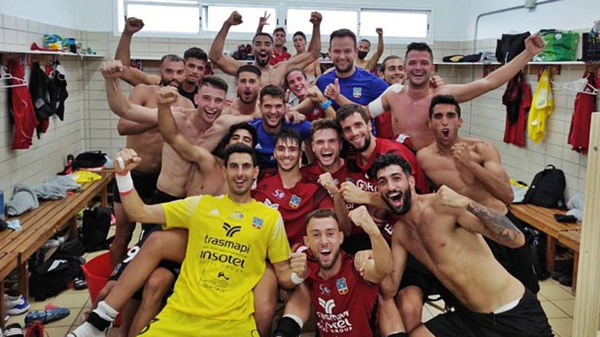 El Formentera noquea al CD Ibiza en el primer derbi pitiuso de Segunda RFEF