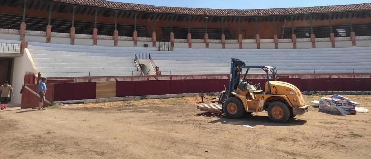 Imagen de las obras de la plaza de toros turiasoniense.