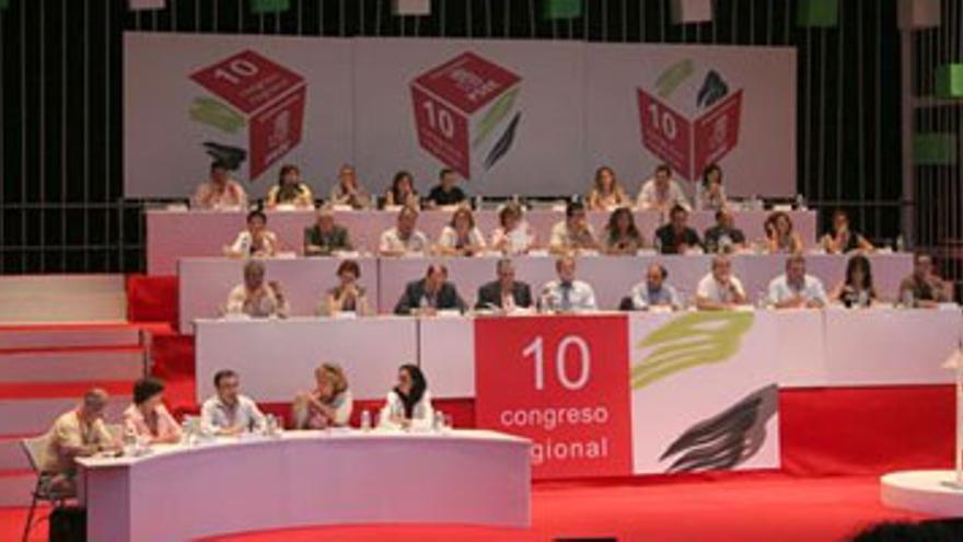 El PSOE extremeño pide fijar cuotas regionales de emisión de CO2 según la situación de cada comunidad