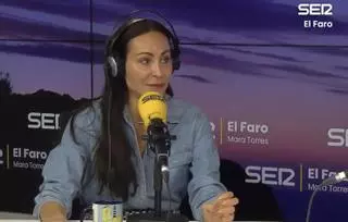 El refugio en forma de "capricho histórico" de Ana Milán (52) en el norte de España: "Mi sitio en la tierra siempre va a ser el mar"
