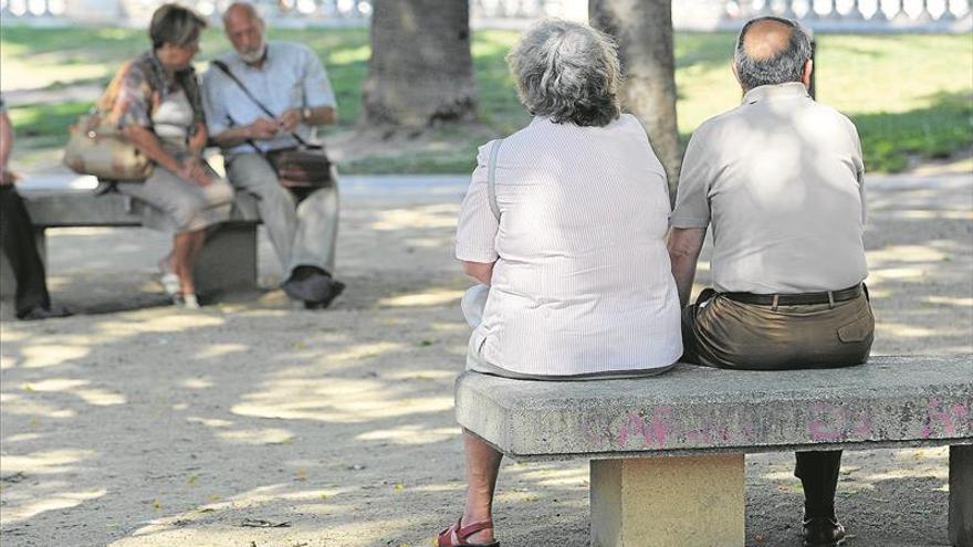 La región pierde 30.000 jóvenes activos y gana 12.000 jubilados en una década