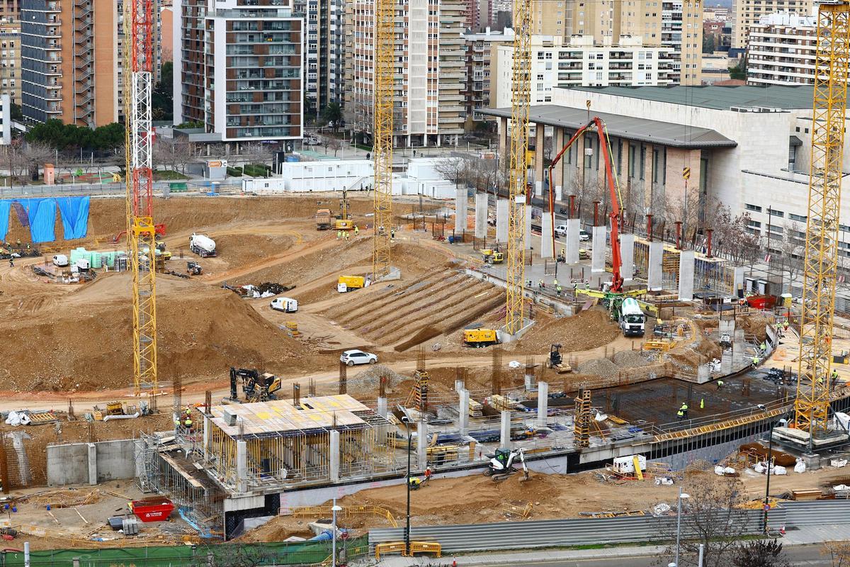 Así avanzan las obras de construcción de La Romareda.