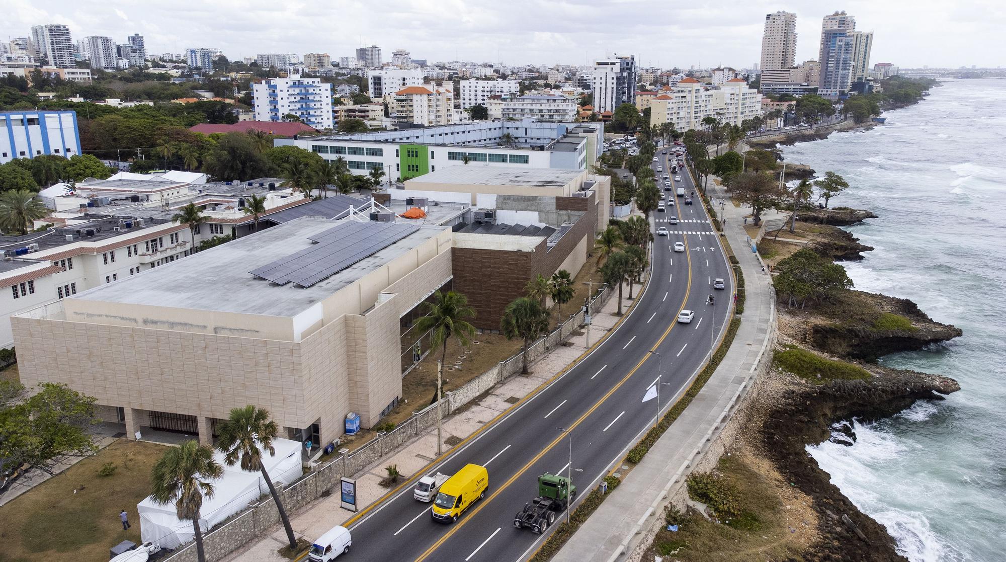 Fotografía aérea de la Cancillería de República Dominicana, en donde se llevará a cabo la Cumbre Iberoamericana, en Santo Domingo.