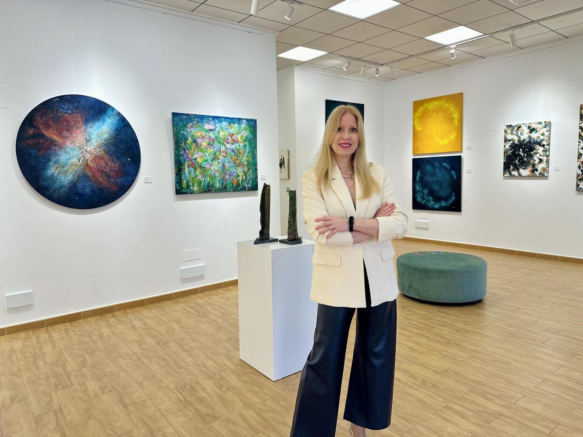 La artista y fundadora de la galería Mariam Cremades