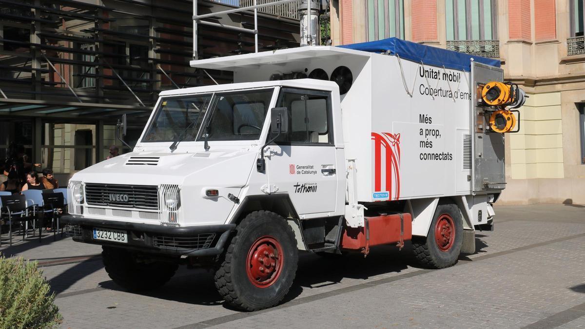 El nou vehicle de reforç de la connectivitat per garantir les comunicacions en situacions d'emergència presentat pel Govern.