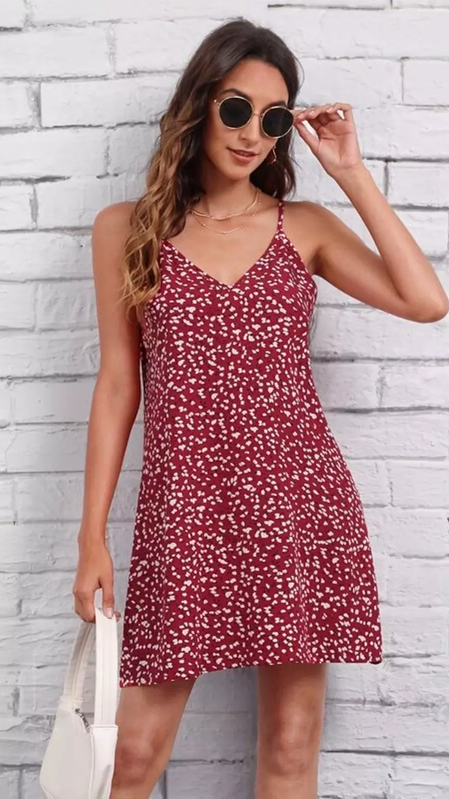 Vestido de tirantes de cuello V con estampado