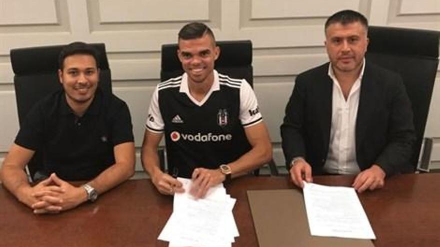 Pepe se convierte en nuevo jugador del Besiktas turco