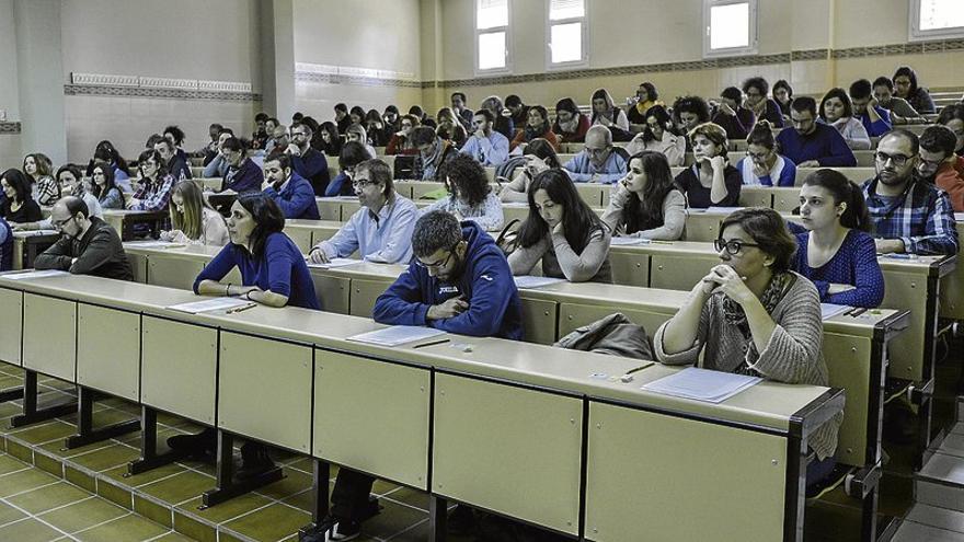 Unas 600 personas se examinan en la prueba de guías turísticos en Extremadura