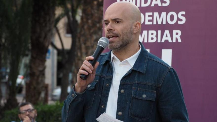 José V. Bustamante en el acto de Podemos Elche