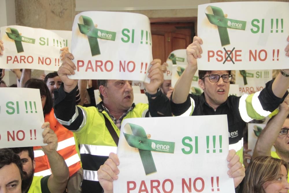 Pleno bronco en Poio por las protestas de los trabajadores de Ence