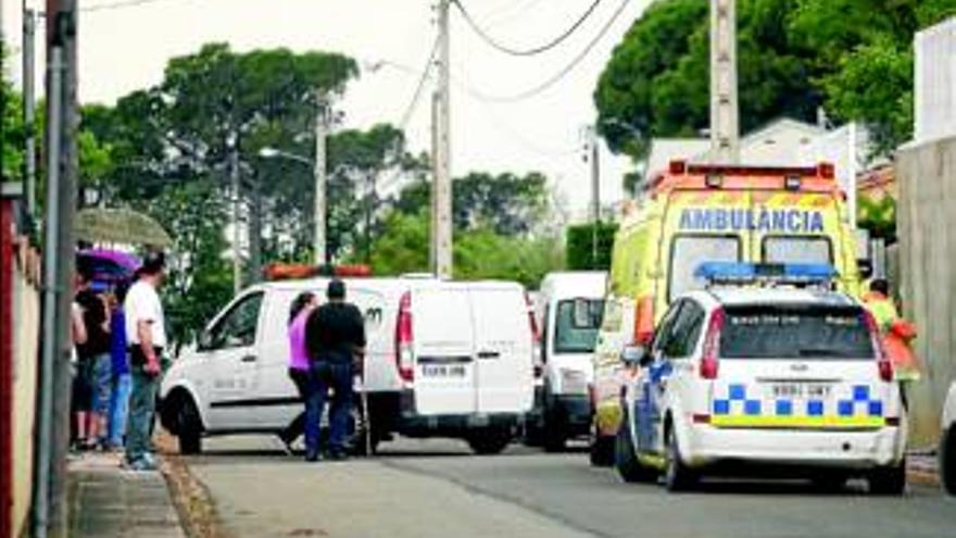 Un expolicía mata a su cuñada y hiere a su esposa en Girona