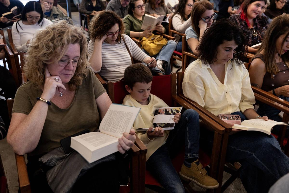 Fiesta de la Lectura en la Antigua Fabrica Damm de Barcelona