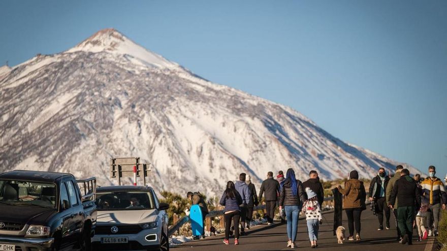 The accesses to the Teide National Park reopen