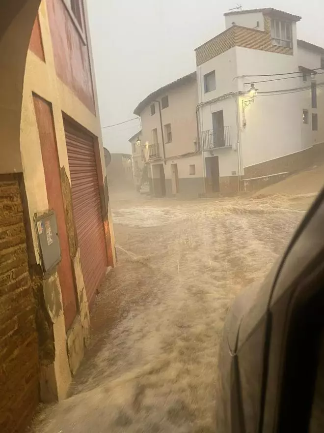 Imágenes de la granizada en Lécera y Oliete