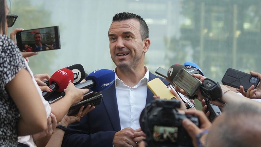 La factura de teléfono de Mompó: 53 llamadas el día de la dana (aunque no incluye a Mazón)
