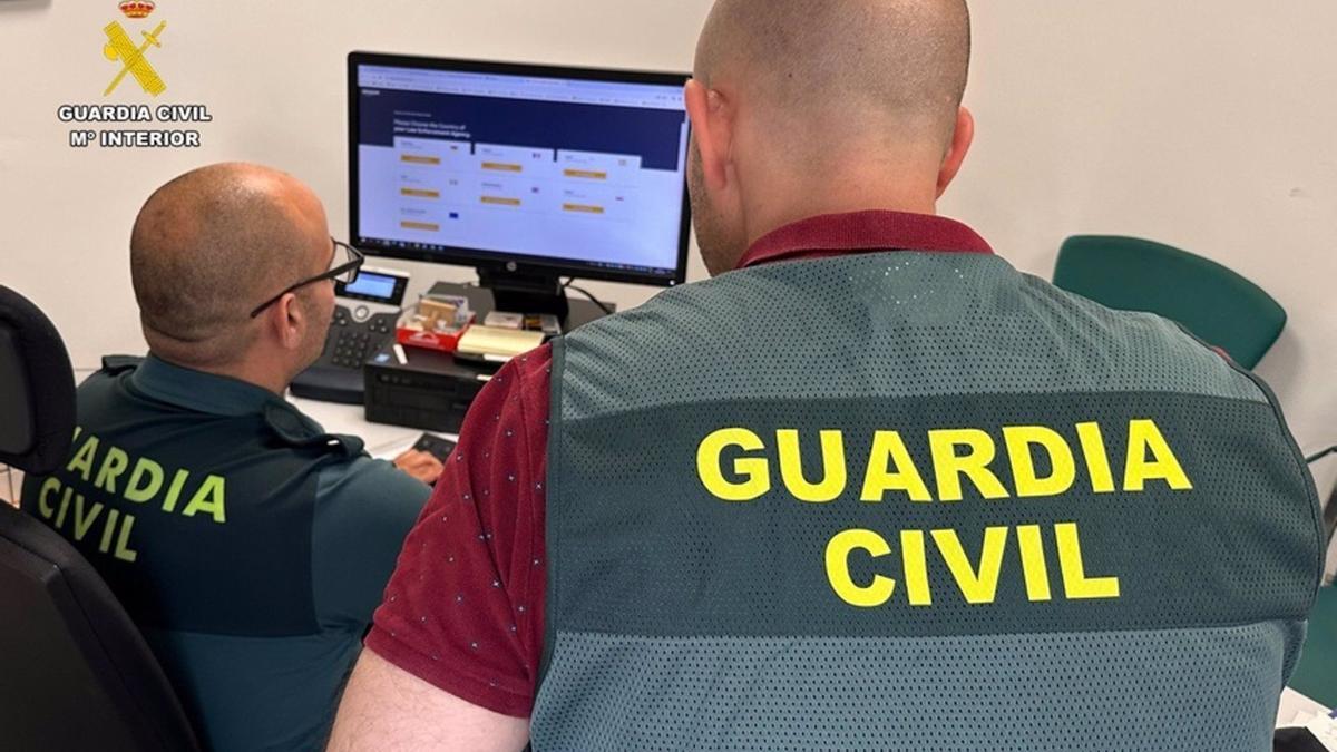 Agentes de la Guardia Civil
