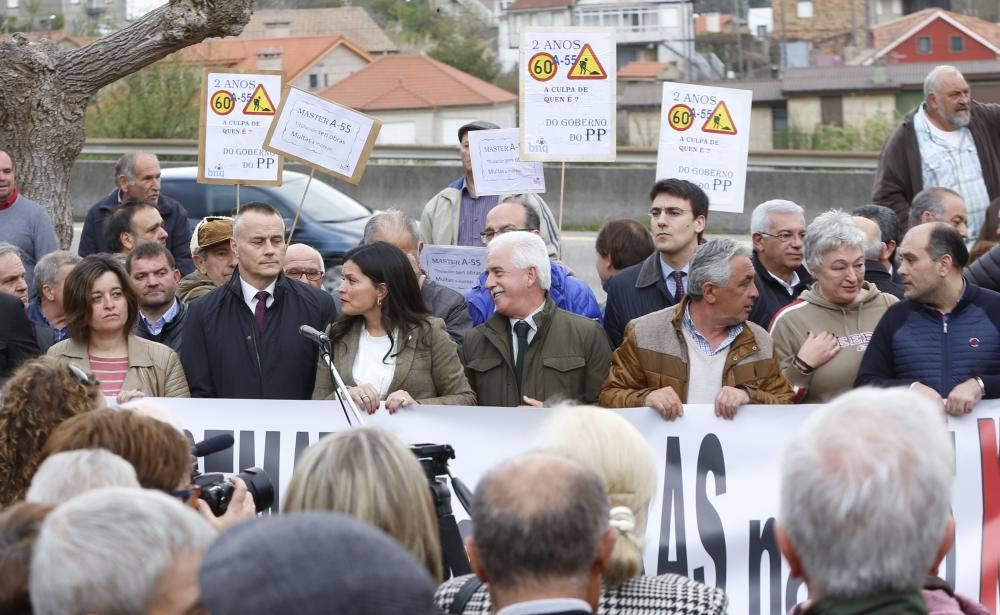 Mos se planta contra la paralización de las obras de la A-55 // R. Grobas