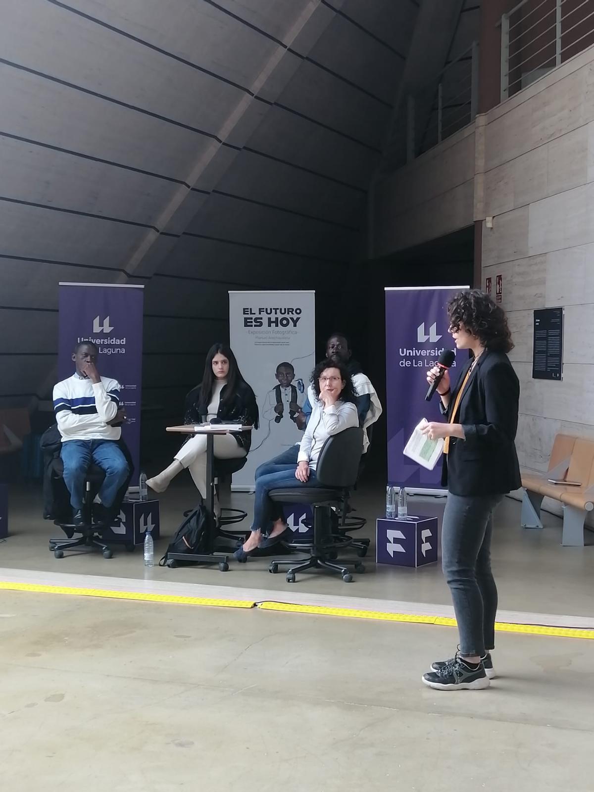 Un momento de la mesa redonda.