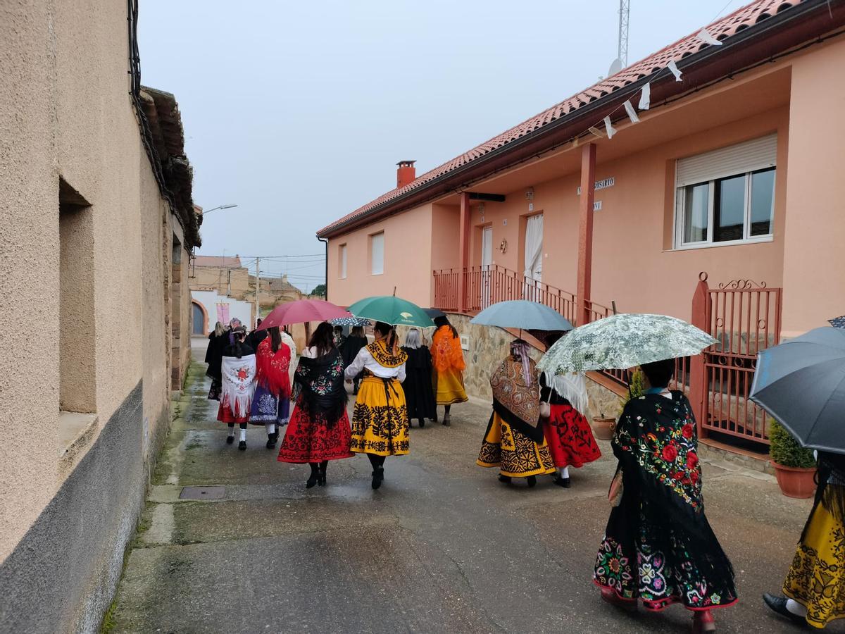 GALERÍA | La Fiesta de las Águedas en Villaveza del Agua, en imágenes