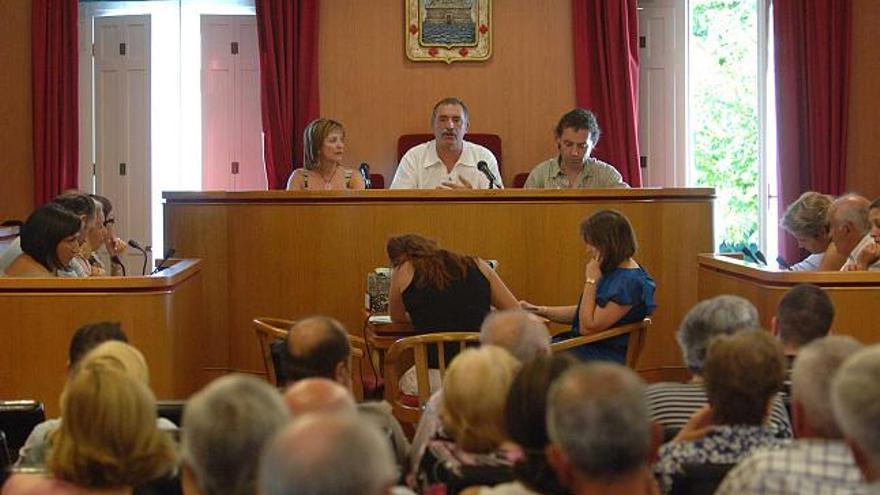 Imagen del pleno de la pasada semana, que rechazó presentar el contencioso. / carlos pardellas