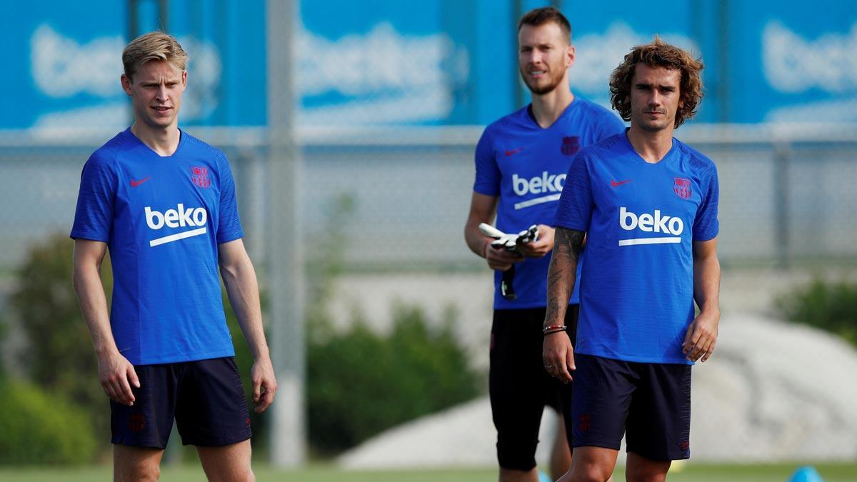 Primer entrenamiento del Barça con Griezmann, De Jong y Neto como caras nuevas.