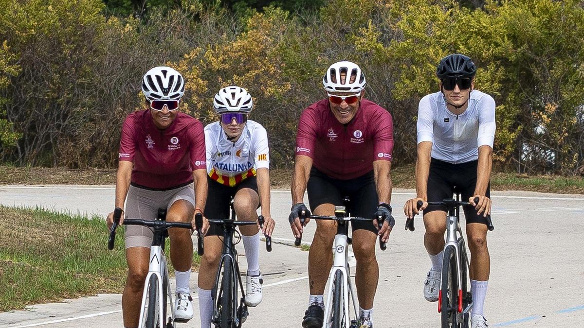 Marta Álvarez, Paco Corbacho, Marina Fernández y Àlex Roca, ciclistas aficionados