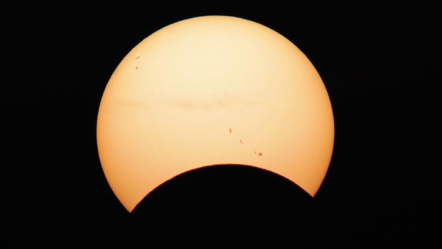 El eclipse de sol del 14 de octubre será visible desde Canarias