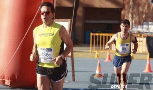 Cristina González bate su récord nacional en Valencia con 73,3 km