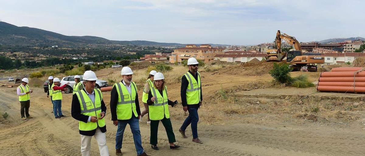 Visita municipal a las obras de La Mazuela II, en mayo del 2023.