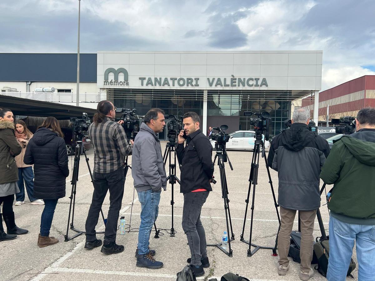 Familiares y amigos despiden a Fernando Esteso en València