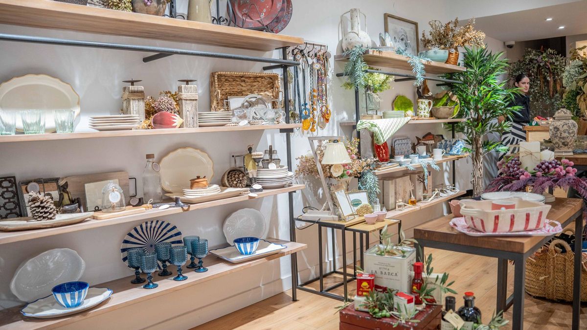 Interior de la tienda de decoración Loüle, especializada en loza portuguesa y artículos &quot;innovadores&quot;.
