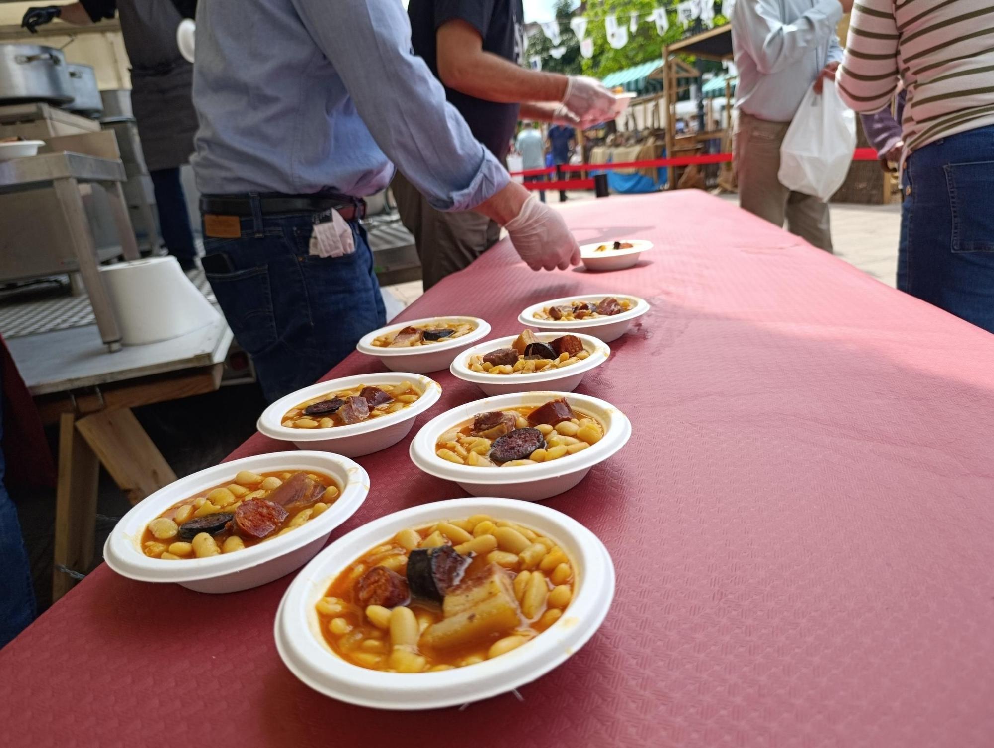 Llanera cierra San Isidro con su fabada popular