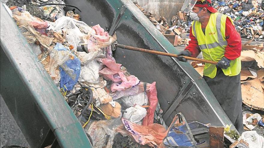 Moncofa se opone a otra subida de la tasa por la basura