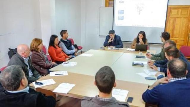 La reunión de la Agrupación Rural Sur de Alicante celebrada ayer en Hondón de las Nieves.