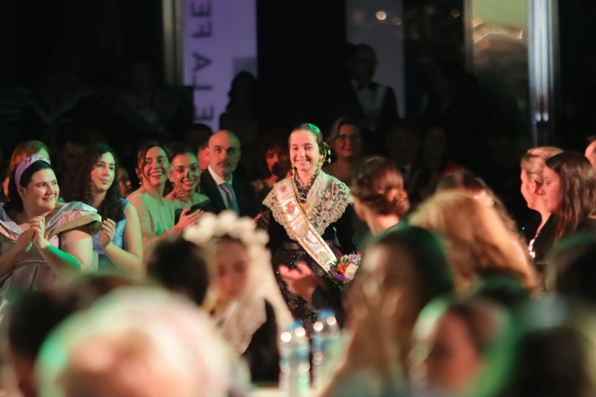 Galania a la reina infantil de las fiestas de la Magdalena