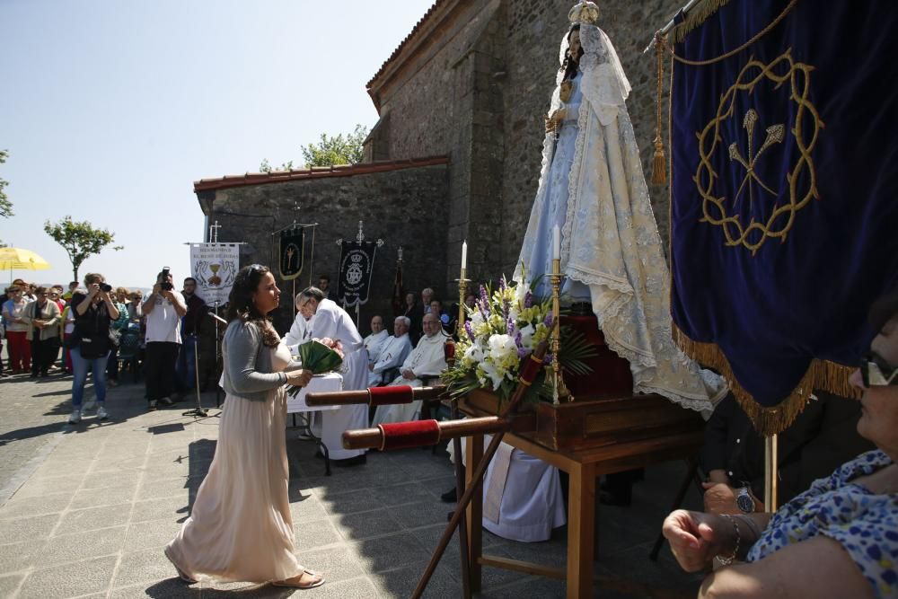 Fiestas del Puchero en Villalegre y rito del beso en la Ermita de la Luz.